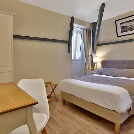 Restaurant La Verperie מלון סרלה-לה קנדה