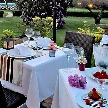 Restaurant La Verperie 사흘라 라 카네다