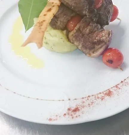 Restaurant La Verperie מלון