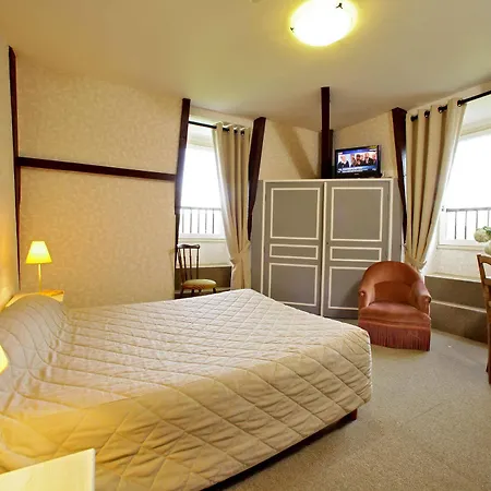 Restaurant La Verperie מלון סרלה-לה קנדה