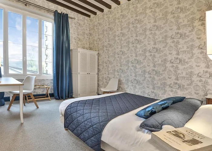 Отель Restaurant La Verperie Сарла-ла-Канеда